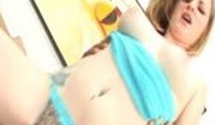 blonde gros seins interracial grosse bite