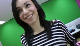 jeune brunette trou du cul hardcore cul