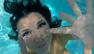Abigail Mac Under Water Enjoyment